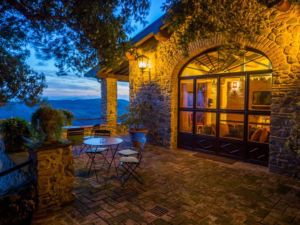 Poggio Alla Rocca ロッカストラーダ エクステリア 写真