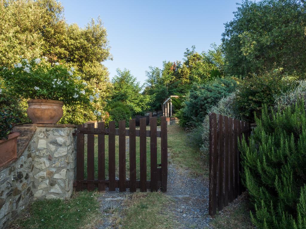Poggio Alla Rocca ロッカストラーダ エクステリア 写真